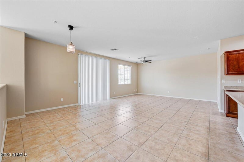 2134 Tallgrass Trl #215, Phoenix, AZ 85085