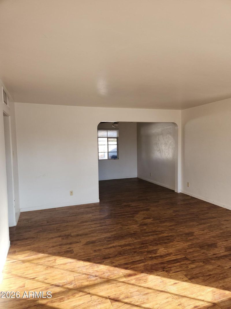 2134 W Avalon Dr, Phoenix, AZ 85015