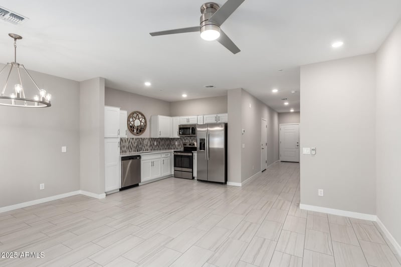 2134 W Harmont Dr, Phoenix, AZ 85021