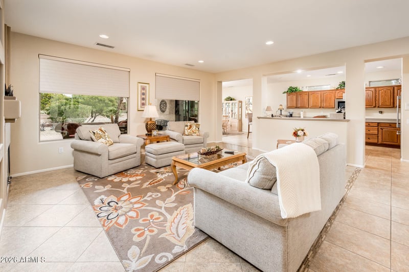 21343 Red Hills Dr, Surprise, AZ 85387