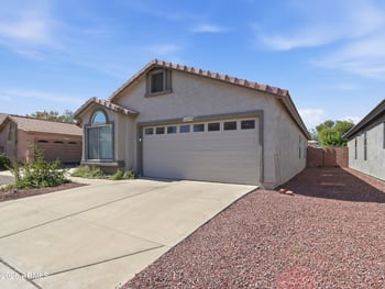 2135 E Danbury Rd, Phoenix, AZ 85022