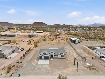 2135 Josiah Trl, San Tan Valley, AZ 85144