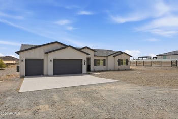 2135 Josiah Trl, San Tan Valley, AZ 85144