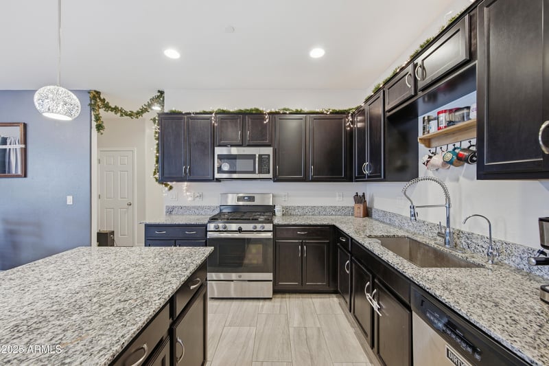 21359 Alvarado Rd, Buckeye, AZ 85396