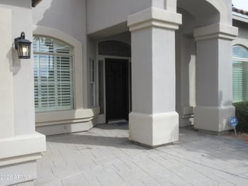 2136 Freeport Ln, Gilbert, AZ 85234