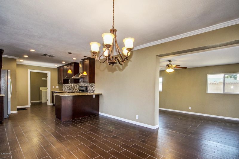 2136 N 70th St, Scottsdale, AZ 85257