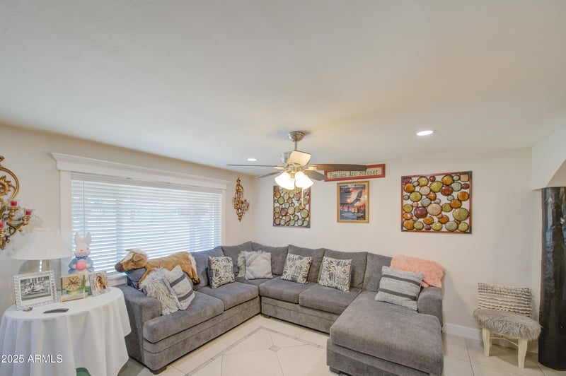 2137 1st Pl, Mesa, AZ 85201