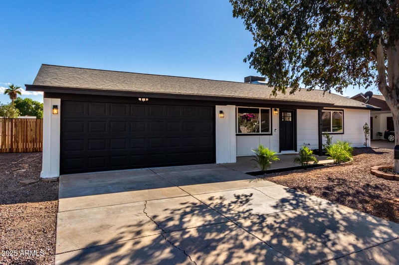 2137 Inverness Ave, Mesa, AZ 85204