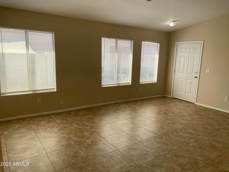 2137 Saratoga St, Gilbert, AZ 85296