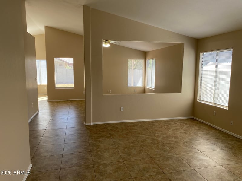 2137 Saratoga St, Gilbert, AZ 85296