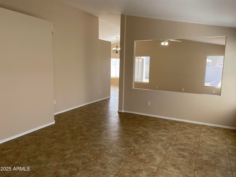 2137 Saratoga St, Gilbert, AZ 85296
