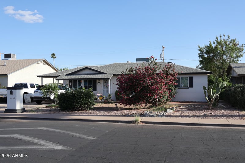 2137 1st Pl, Mesa, AZ 85201