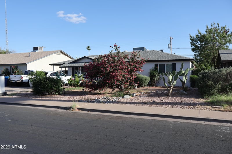 2137 1st Pl, Mesa, AZ 85201