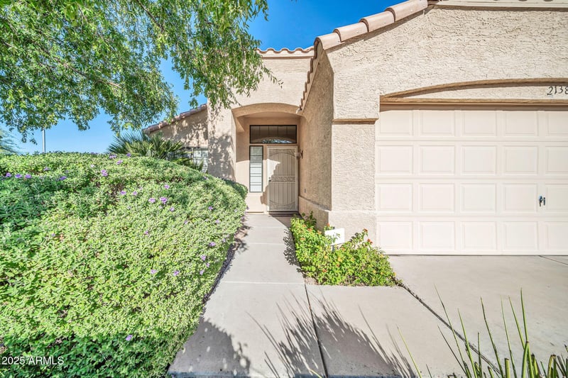 2138 Carol Ann Way, Phoenix, AZ 85023