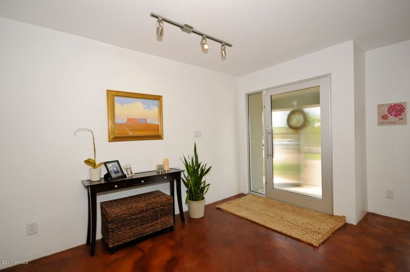 2138 E Myrtle Ave, Phoenix, AZ 85020