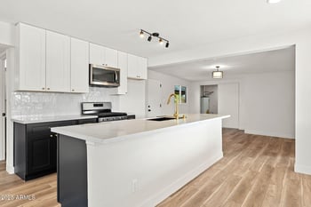 2138 Sunnyside Ave, Phoenix, AZ 85029