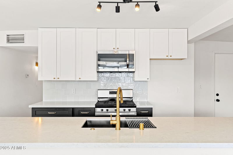 2138 Sunnyside Ave, Phoenix, AZ 85029