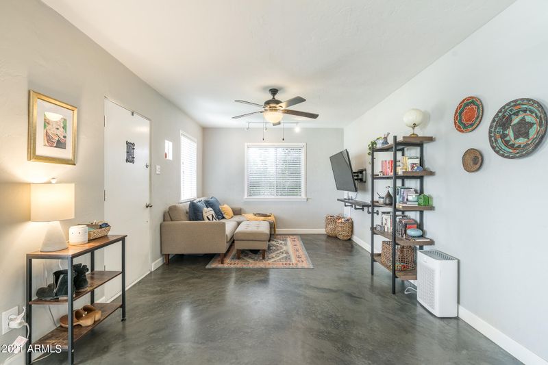 2138 W Earll Dr, Phoenix, AZ 85015