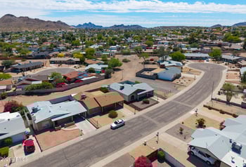 2139 Betty Elyse Ln, Phoenix, AZ 85022