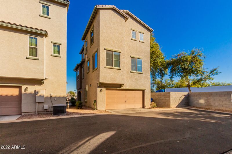 2139 N 77th Dr, Phoenix, AZ 85035