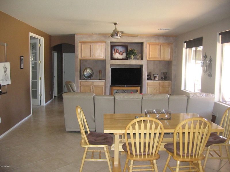 2139 N Hillridge Cir, Mesa, AZ 85207