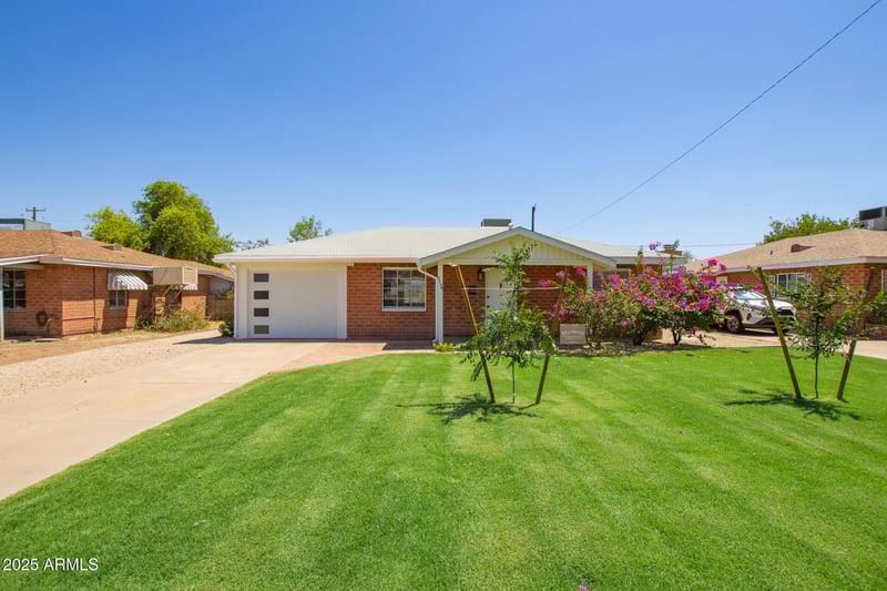 2139 Whitton Ave, Phoenix, AZ 85015