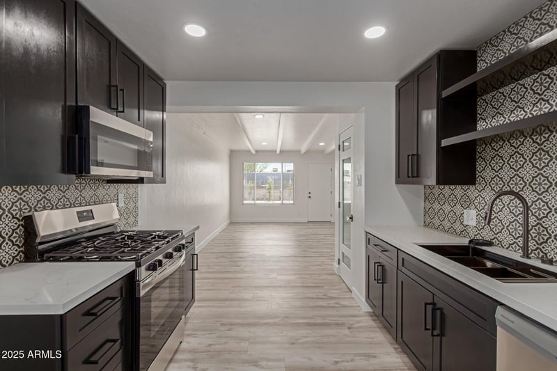 2139 Whitton Ave, Phoenix, AZ 85015