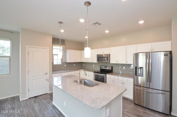 214 Bluejay Dr, Chandler, AZ 85286