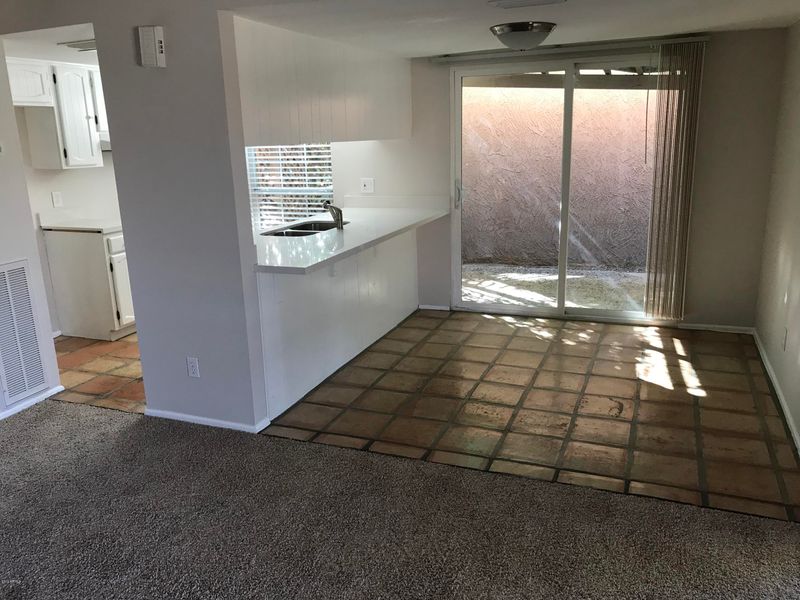 214 E Betty Elyse Ln, Phoenix, AZ 85022