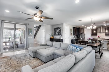 214 E Brinley Dr, Tempe, AZ 85281