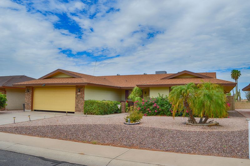 214 N 65th Pl, Mesa, AZ 85205
