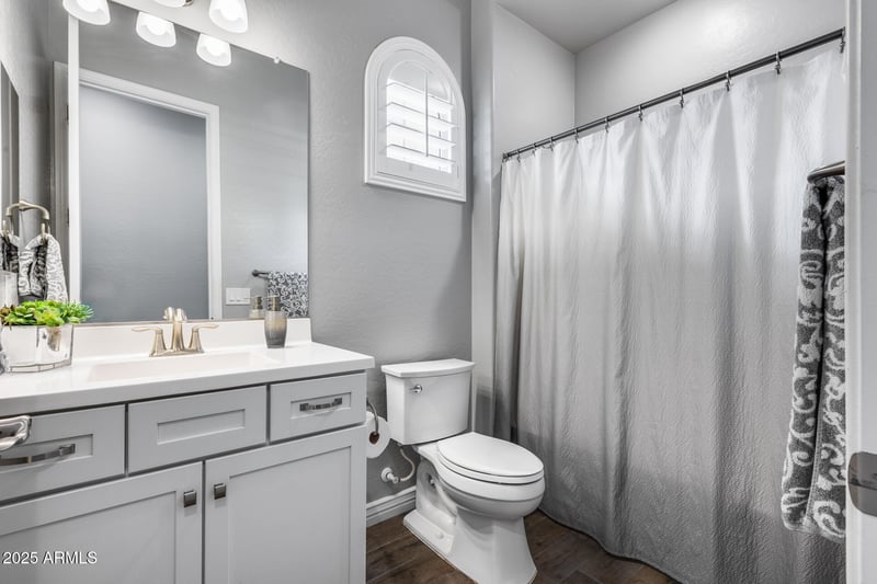 214 W Beverly Ln, Phoenix, AZ 85023