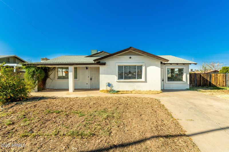 214 W June Cir, Mesa, AZ 85201