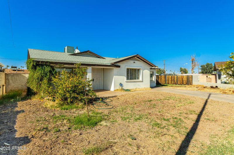214 W June Cir, Mesa, AZ 85201