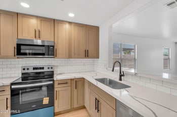 2140 Agrarian Hills Dr, Queen Creek, AZ 85142