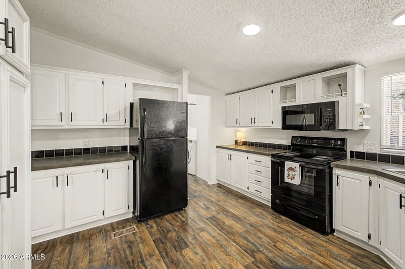 2140 E Michigan Ave #31, Phoenix, AZ 85022