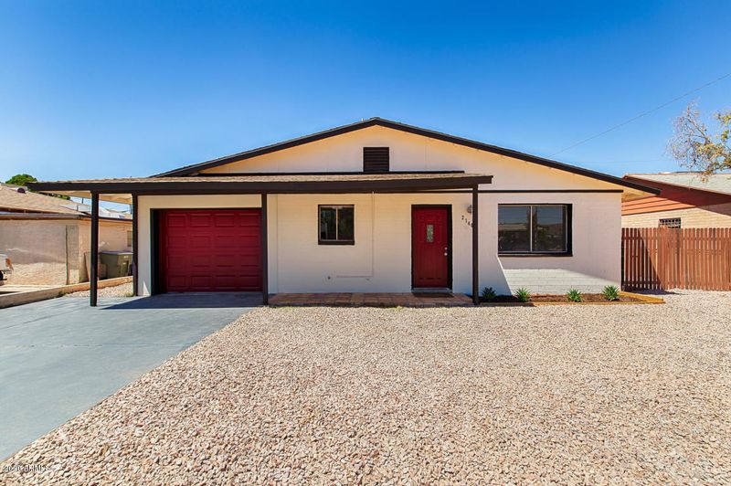 2140 E Violet Dr, Phoenix, AZ 85040
