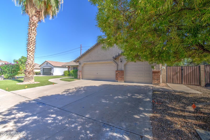 2141 Marquette Dr, Gilbert, AZ 85234