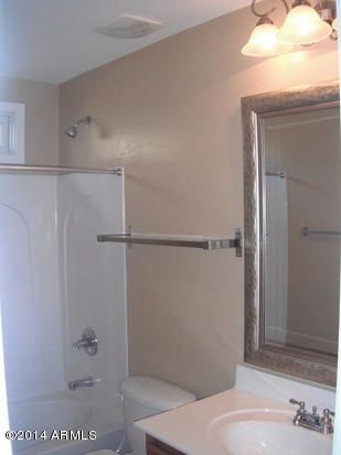 2141 E Sunland Ave, Phoenix, AZ 85040