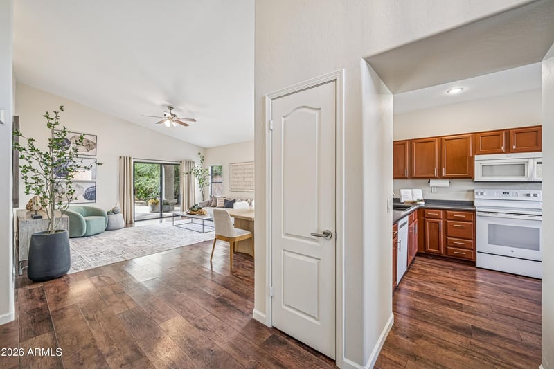 2141 Redwood Dr, Chandler, AZ 85248