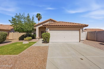 2141 Navajo Way, Chandler, AZ 85286