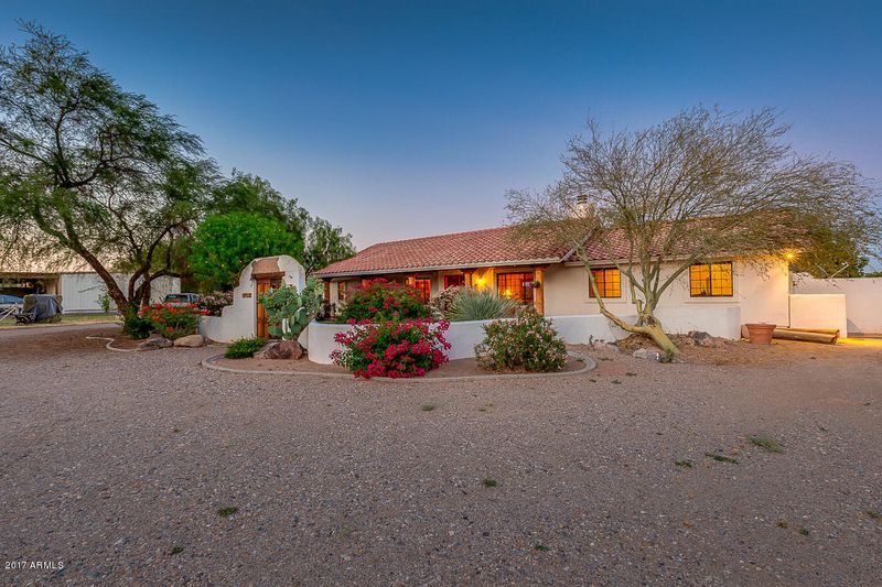 21419 S Lindsay Rd, Gilbert, AZ 85298