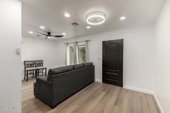 2142 Coolidge St, Phoenix, AZ 85015