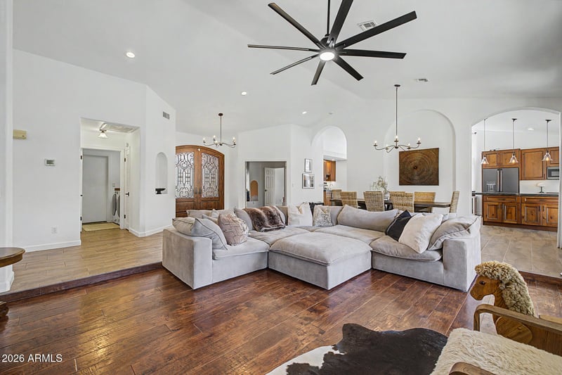 2142 E Desoto Way, Gilbert, AZ 85234