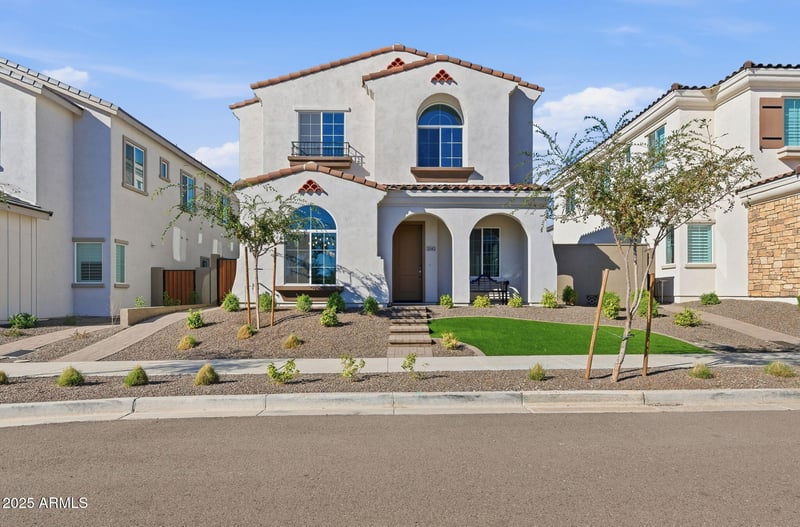 2142 Hide Trl, Phoenix, AZ 85085