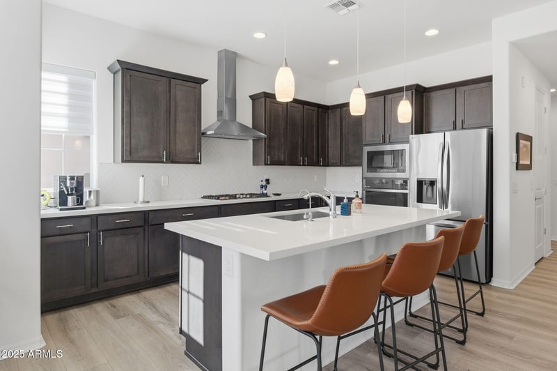 2142 Hide Trl, Phoenix, AZ 85085