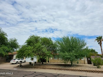 2142 Kerry Ln, Phoenix, AZ 85027