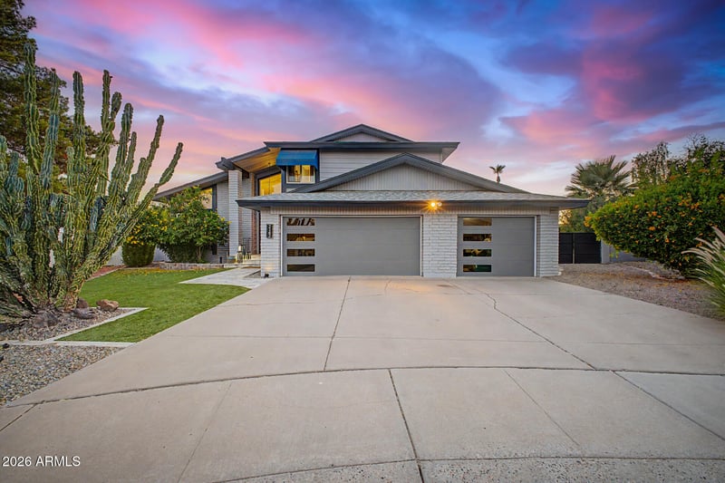 2142 S Rogers St, Mesa, AZ 85202