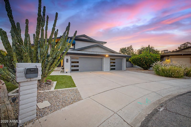 2142 S Rogers St, Mesa, AZ 85202