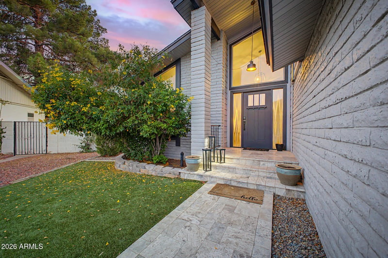 2142 S Rogers St, Mesa, AZ 85202